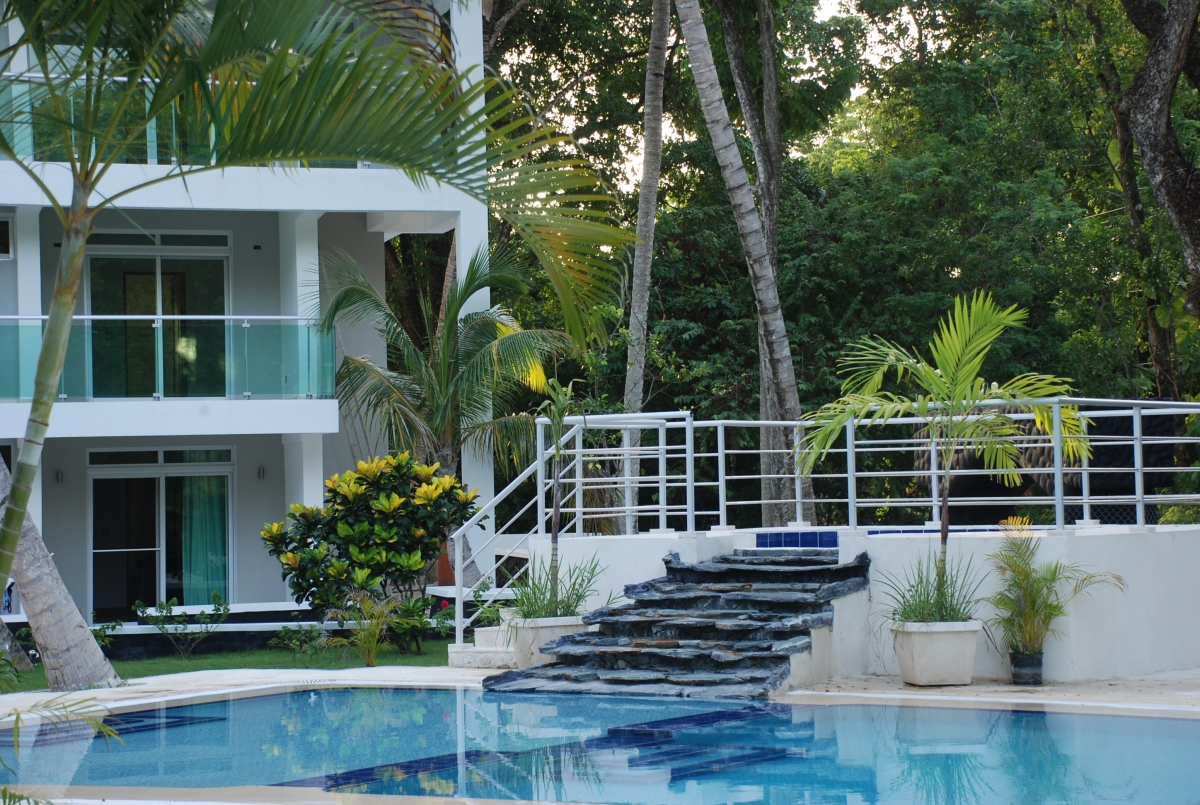 Ocean Rocks property exterior